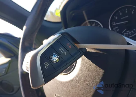 2016 BMW X1 xDrive28I из США, поврежденный, VIN WBXHT3Z37G4A47723